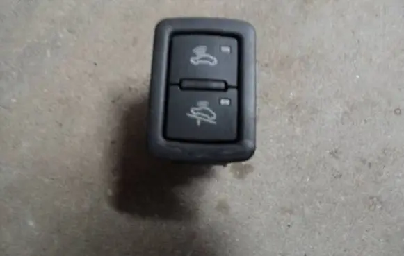 Audi A6 S6 C6 4F Alarm switch 4F0962109