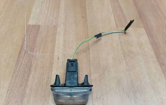 Peugeot 407 Number plate light 6340A3