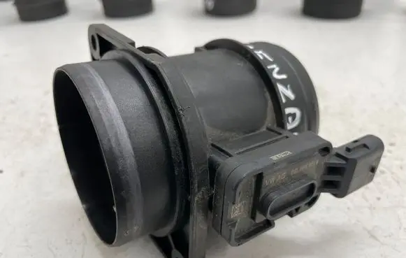 Audi A3 S3 8V Mass air flow meter 04L906461B