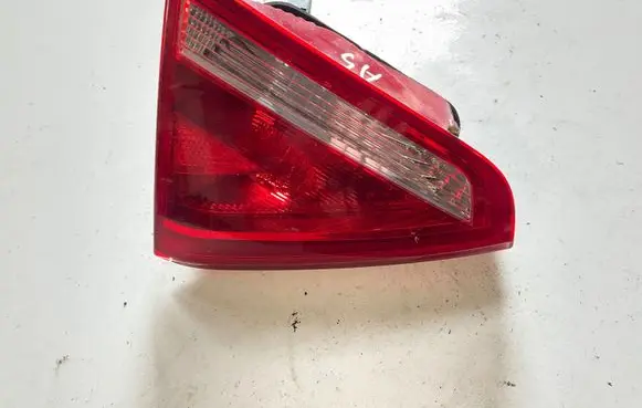 Audi A5 8T 8F Tailgate rear/tail lights 8T0945093