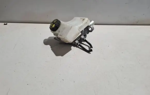 Volvo XC90 Master brake cylinder 32130230