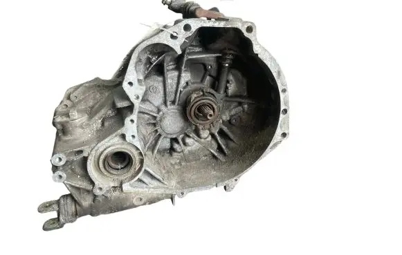 Nissan Primera Manual 5 speed gearbox 6j00