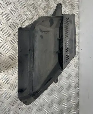 Audi A4 S4 B8 8K Air intake duct part 8K0129618