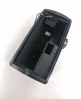 BMW 7 E65 E66 Glove box central console 70180659