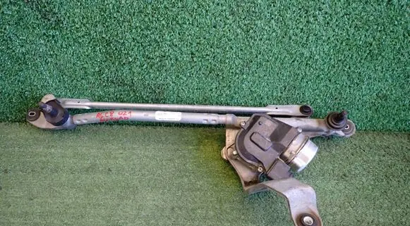 Audi A6 S6 C8 4K Front wiper linkage and motor 