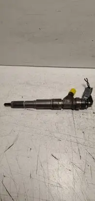 BMW 1 E81 E87 Fuel injector 0445110 7794435