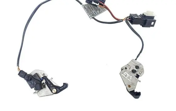 BMW 3 E92 E93 Convertible roof main ram cylinder 7183321 1038661 10001114
