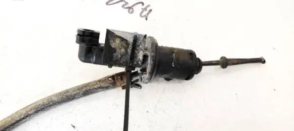 Skoda Octavia Mk2 (1Z) Clutch master cylinder 1K0721388K