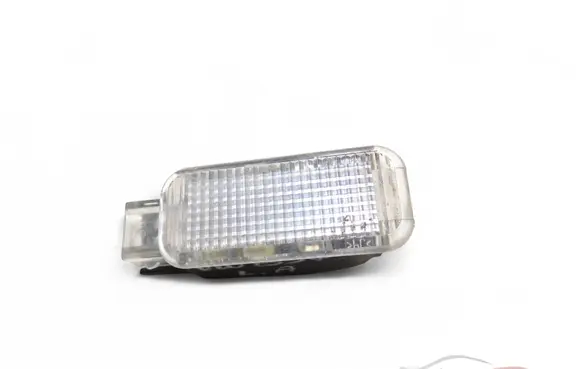 Volkswagen PASSAT B5.5 Other interior light 3B0847415B