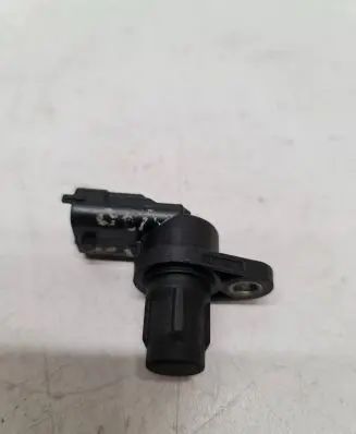 Volvo V70 Camshaft position sensor 8658726 0232113063