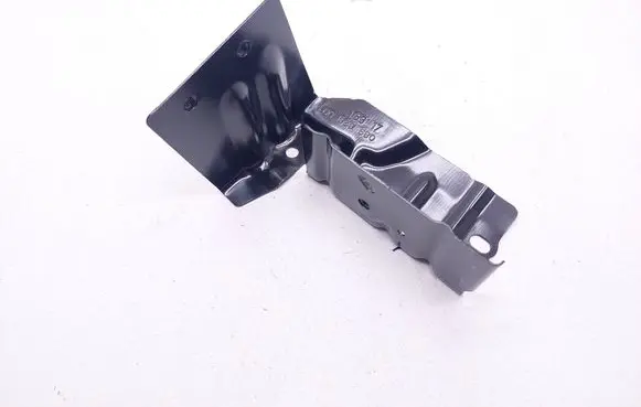 Toyota Proace Fender mounting bracket 989328003