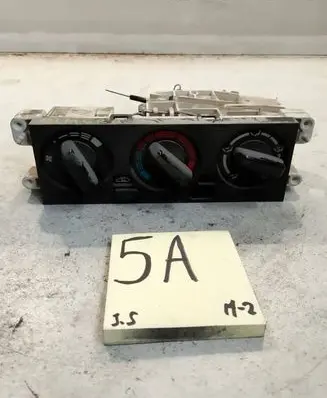 Nissan Almera N16 Climate control unit 271302M111
