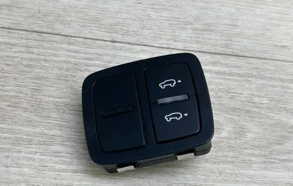 Porsche Cayenne (92A) Switch for retractable tow bar 7P5959511B