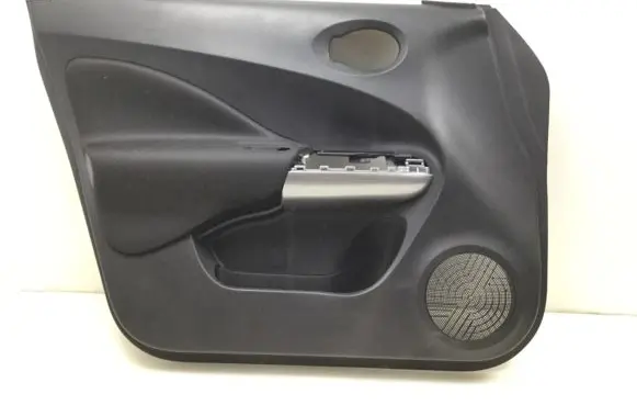 Nissan Juke I F15 Front door card panel trim 809111KB0A