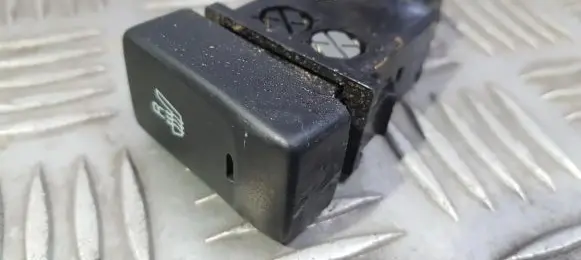 Hyundai XG Seat heating switch 9371039800 008255