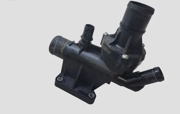 Mercedes-Benz C W205 Thermostat/thermostat housing 110616618R A6262000115