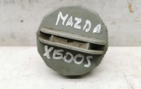 Mazda Xedos 6 Fuel tank filler cap 