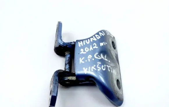 Hyundai ix20 Rear door lower hinge