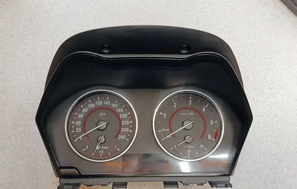 BMW 5 F10 F11 Speedometer (instrument cluster) 17649411 6210IK6843068 007068100