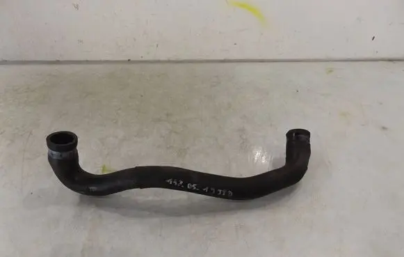 Engine coolant pipe/hose