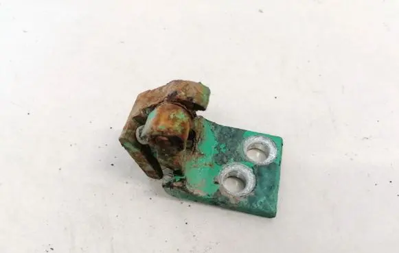 Volkswagen Golf III Rear door lower hinge