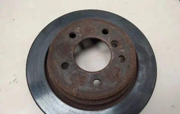 BMW 5 E39 Rear brake disc
