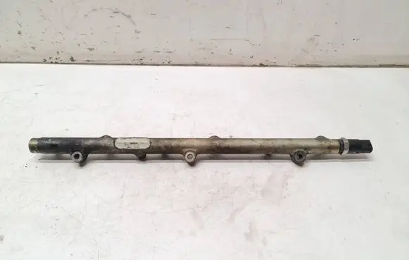 BMW 5 E60 E61 Fuel main line pipe 0445216002