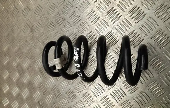 BMW 2 Active Tourer U06 Rear coil spring 8845265
