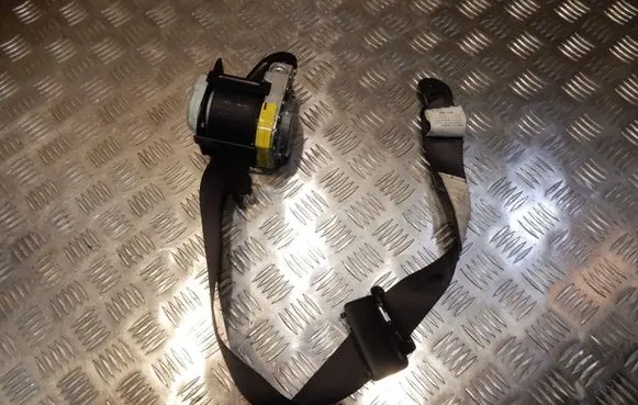 Lexus IS 220D-250-350 Rear seatbelt 23176