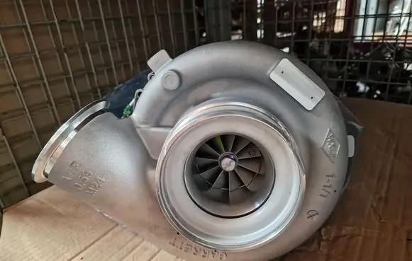 Jaguar XF X260 Turbo 8323120004II