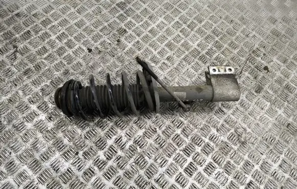 Citroen DS4 Front shock absorber/damper