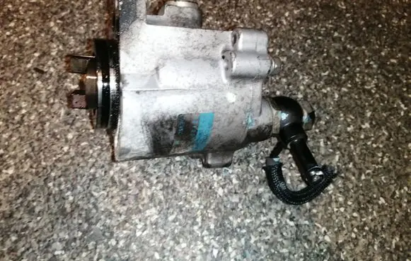 Toyota Corolla Verso E121 Vacuum pump 2930027010