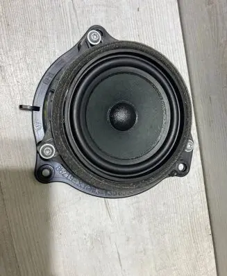 BMW X1 F48 F49 Front door high frequency speaker 8715686