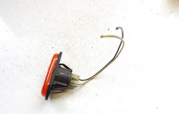 Renault Megane I Front fender indicator light 7700847333