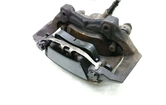 Mercedes-Benz C W205 Front brake caliper