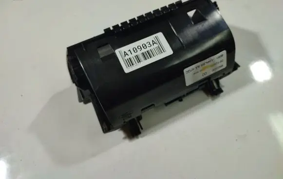 Ford Focus Glove box 8M51A044J53AA37QC