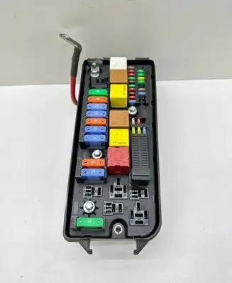 Opel Signum Fuse module 13205799 00021707