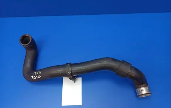 Mercedes-Benz C W203 Engine coolant pipe/hose 2035010182 A2035010182