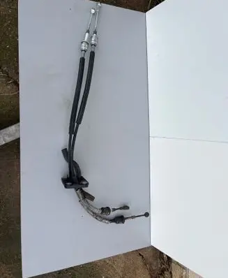 Gear shift cable linkage
