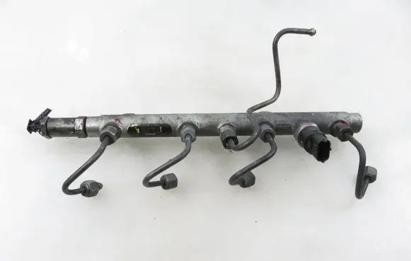 Renault Scenic II - Grand scenic II Fuel main line pipe 7700114017 0445214024 0281002405