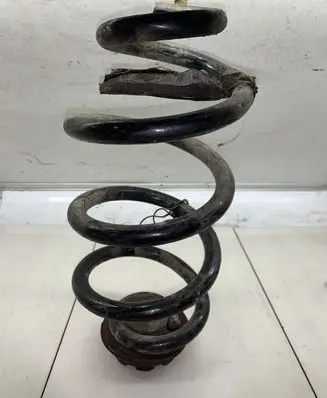 Nissan X-Trail T31 Rear coil spring