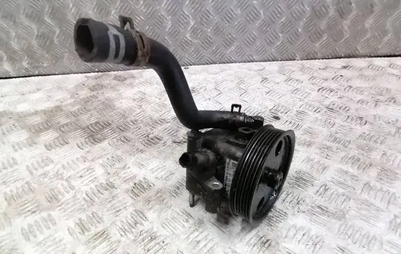 Ford Focus Power steering pump 4M513A696AE 31201069
