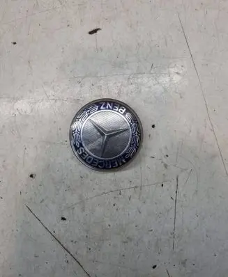 Mercedes-Benz ML W163 Original wheel cap A1704000025