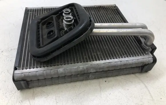 Mercedes-Benz B W246 W242 Air conditioning (A/C) radiator (interior) 