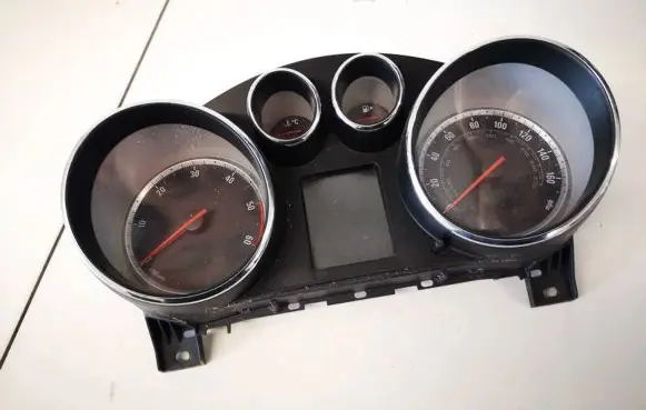 Opel Insignia A Speedometer (instrument cluster) 20980569 365903926