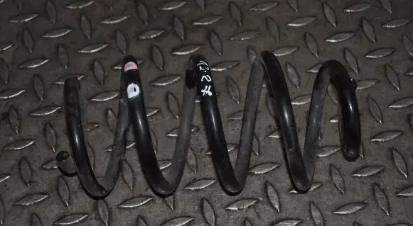 Nissan Juke I F15 Rear coil spring