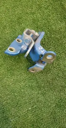 Rear door hinge set
