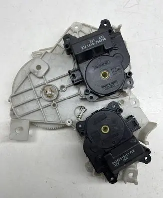 Lexus IS 220D-250-350 Air conditioning/heating control unit 0638000171