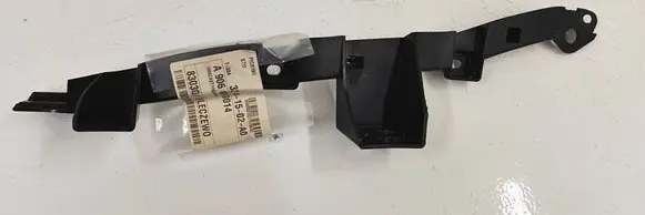 Mercedes-Benz Sprinter W906 Front bumper mounting bracket A9068890014