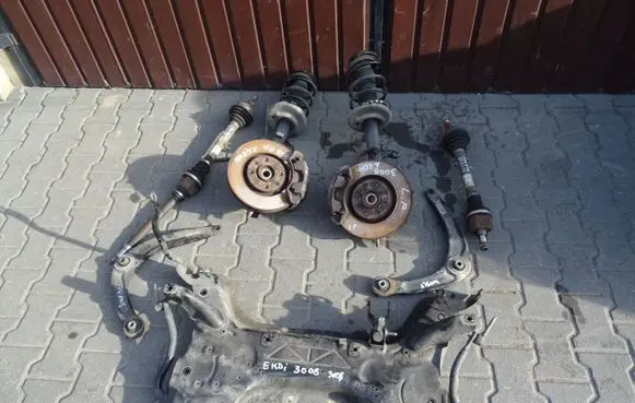 Peugeot 3008 I Stub axle 